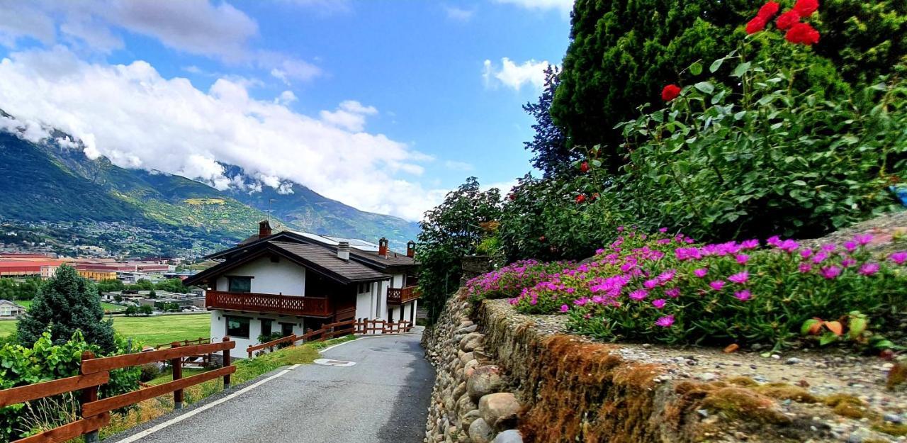 Agriturismo B&B Chevres A Cheval Aosta Eksteriør bilde