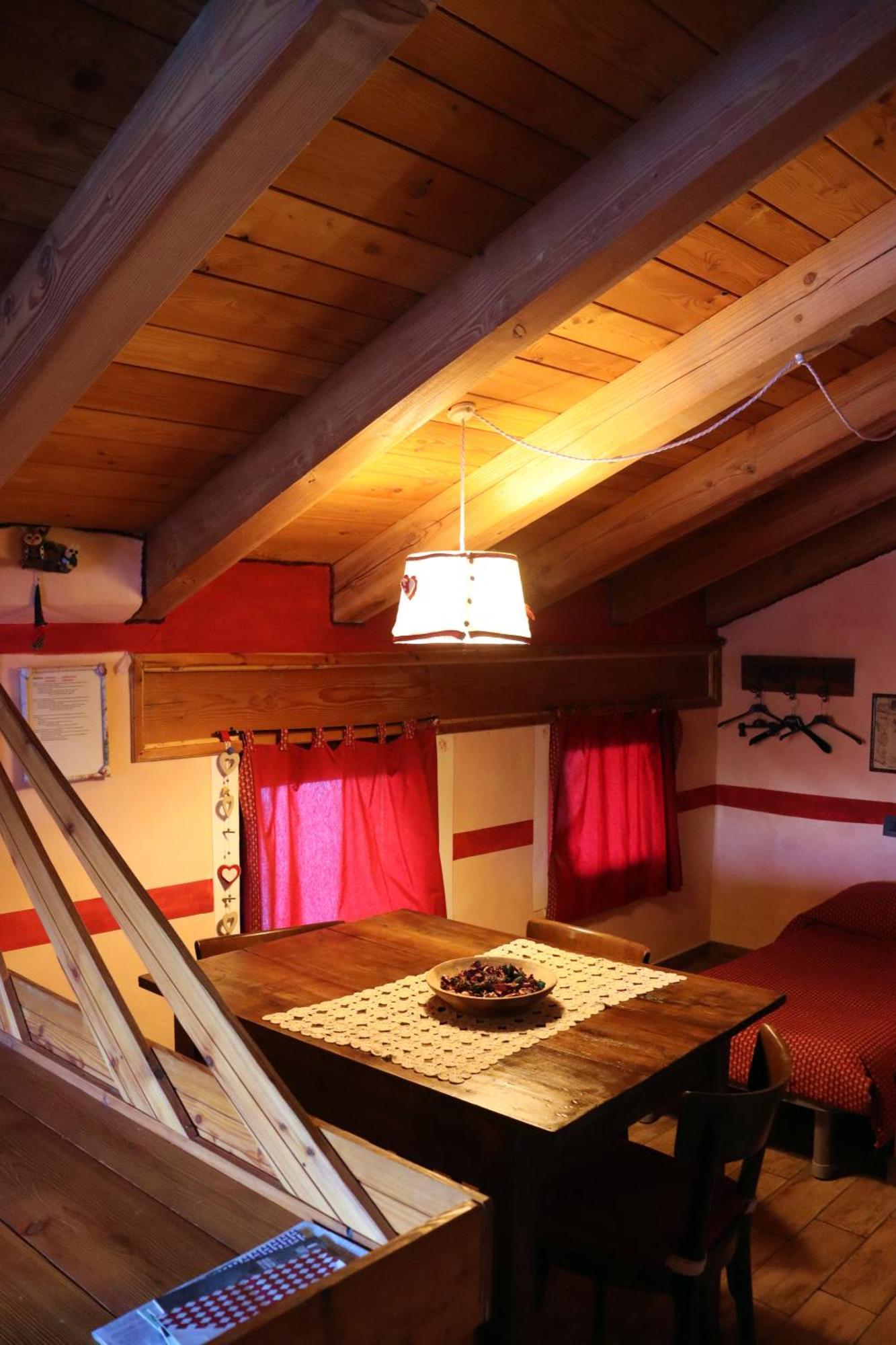 Agriturismo B&B Chevres A Cheval Charvensod Eksteriør bilde